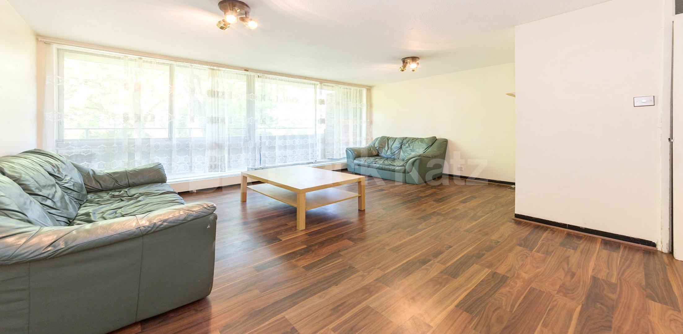 			NEW INSTRUCTION, 4 Bedroom, 1 bath, 1 reception Flat			 Testerton Walk, LATIMER ROAD